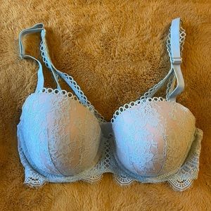 Victoria’s Secret Lined Demi Lace 36DD